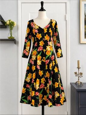 Gibson Palermo Floral Button Front Midi Dress Size 6 Black Yellow Daffodil Print